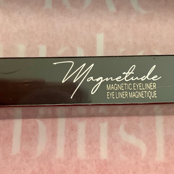 🎁NEW Tori Belle Magnetude Magnetic Lashes & Eyeliner. - Picture 9 of 16